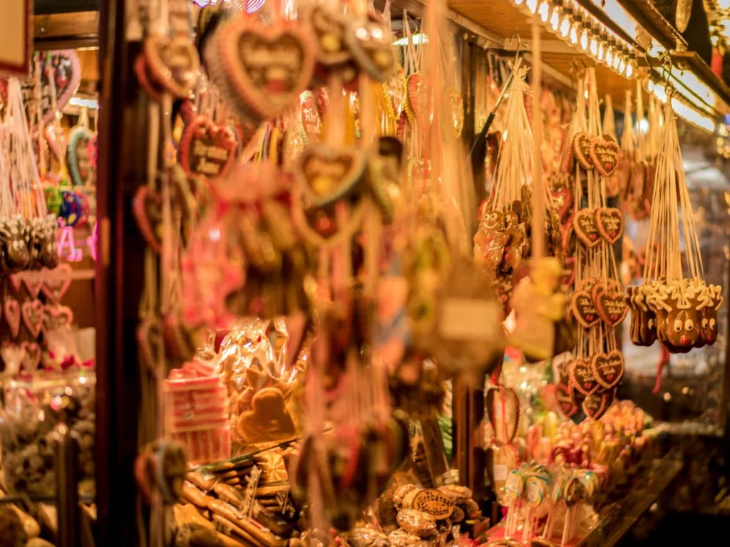 Lebkuchen kraam op een Duitse kerstmarkt